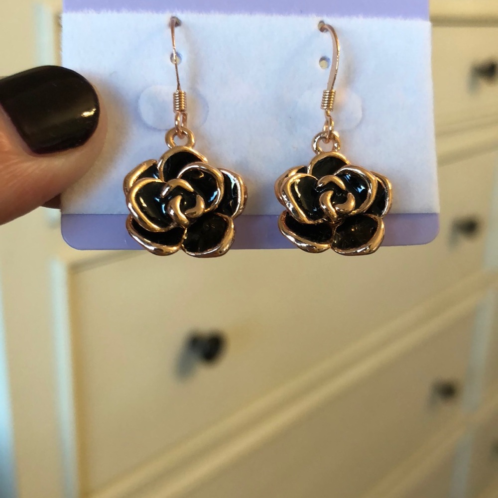 Rose earrings